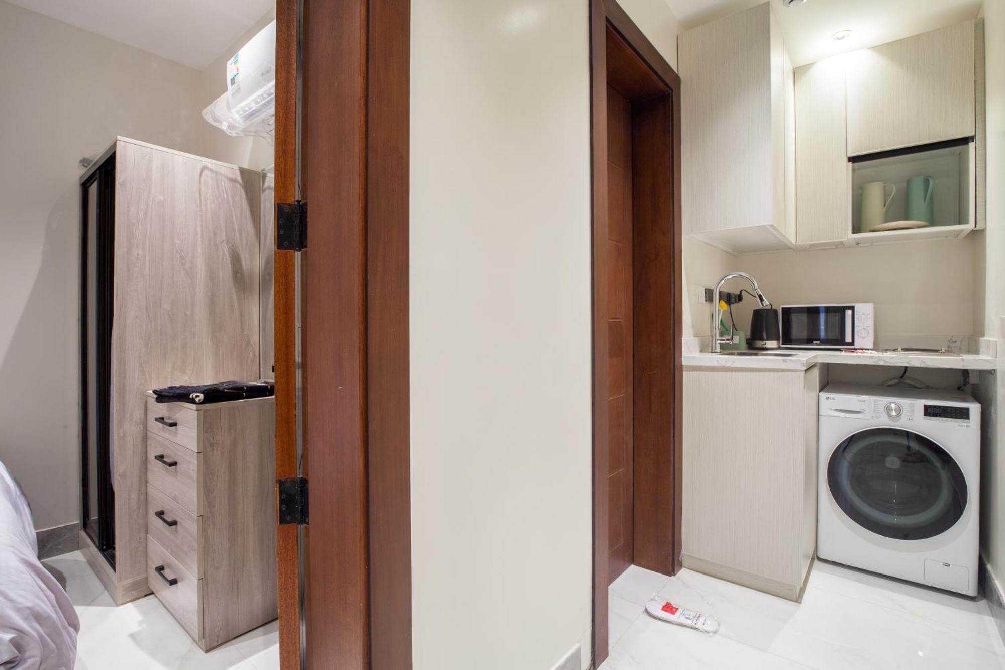 Luxury One-bedroom Alrimal-4 अपार्टमेंट *